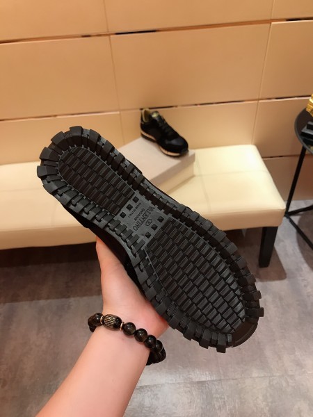 Valentino Garavani Rockrunner camouflage-print sneakers 15