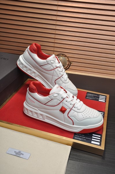 Valentino One Stud Low 'White Red'