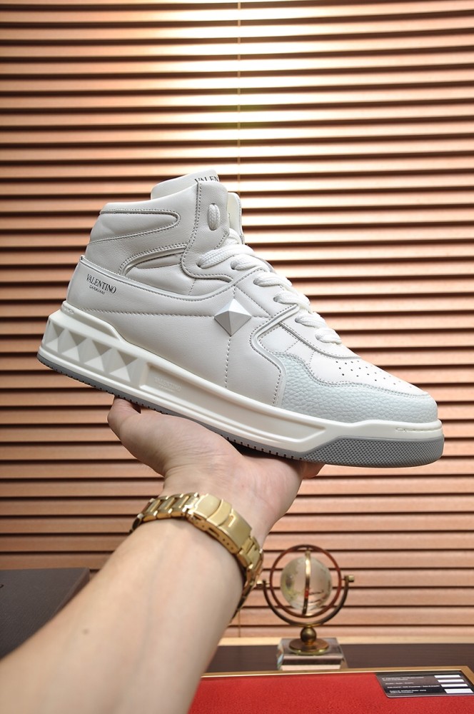 Valentino Garavani One Stud Mid-Top Sneakers