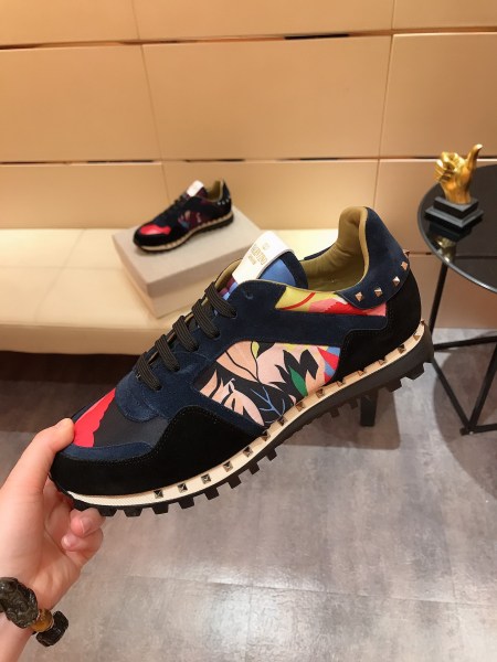 Valentino Garavani Rockrunner camouflage-print sneakers 21