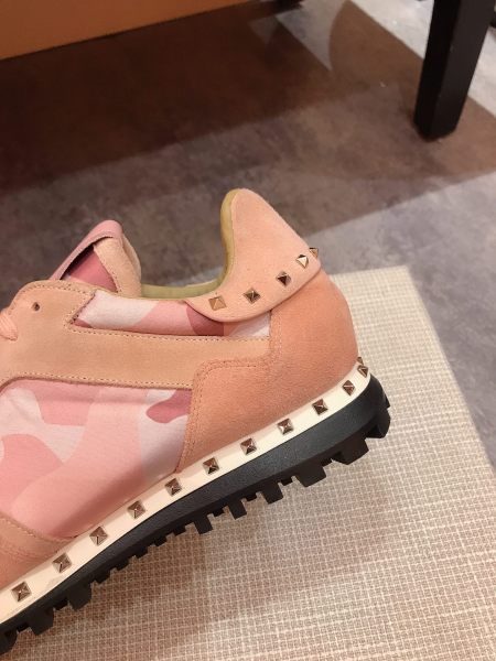 Valentino Wear Resistant Low Top Casual Shoes Women's Brown