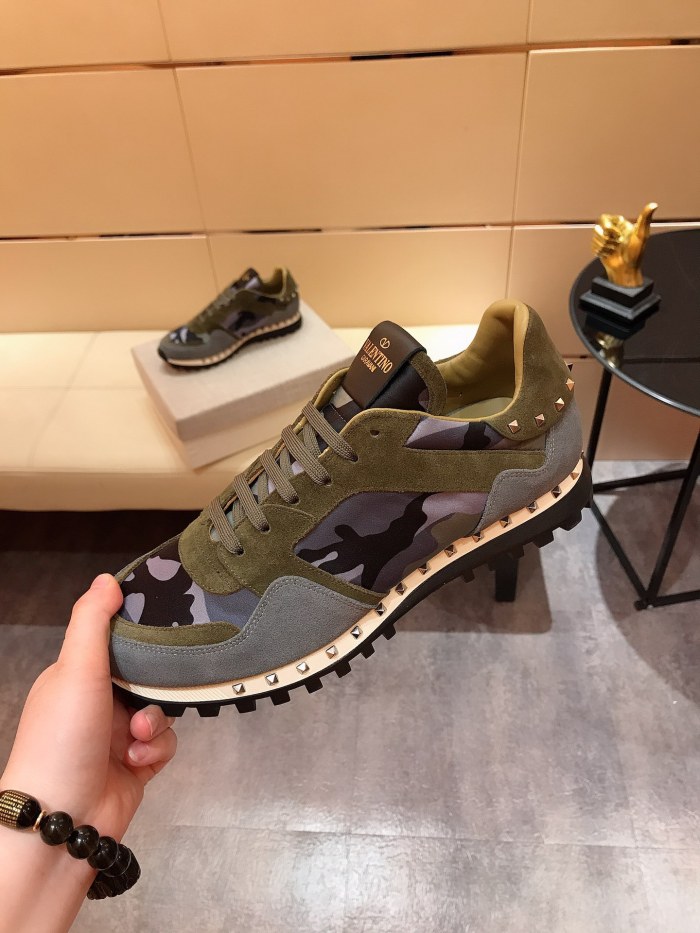Valentino Garavani Rockrunner camouflage-print sneakers 16