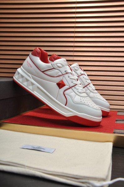 Valentino One Stud Low 'White Red'