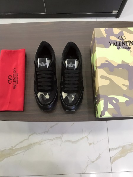 Valentino Rockrunner 'Camouflage Noir Metallic'