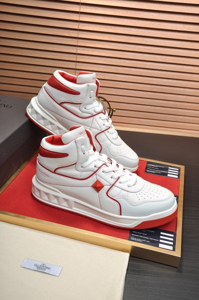Valentino High top High Top Stylish Skateboarding Shoes Men's White