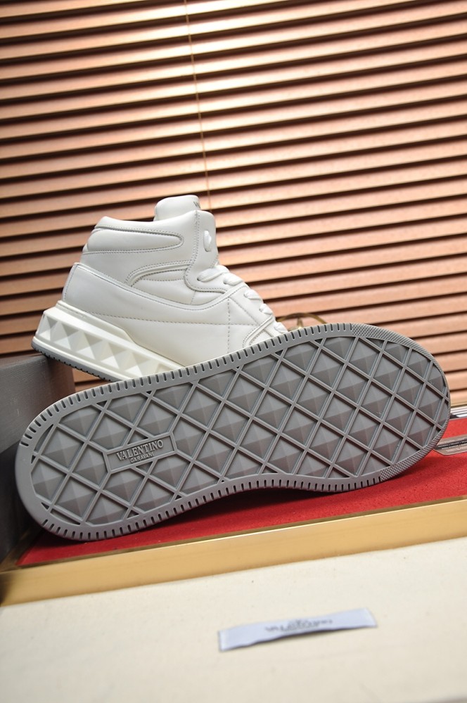 Valentino Garavani One Stud Mid-Top Sneakers