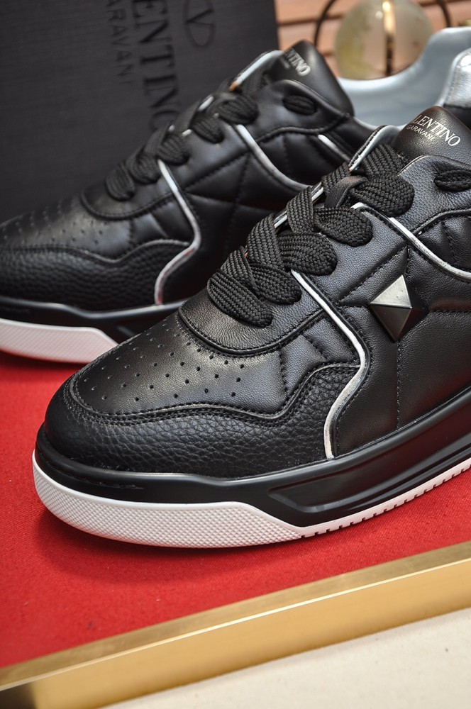 Valentino One Stud Low 'Black Grey'