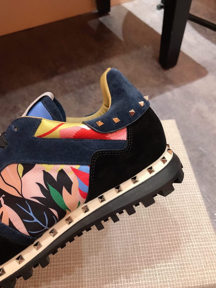 Valentino Garavani Rockrunner camouflage-print sneakers 21