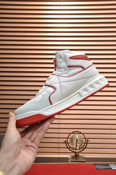 Valentino High top High Top Stylish Skateboarding Shoes Men's White
