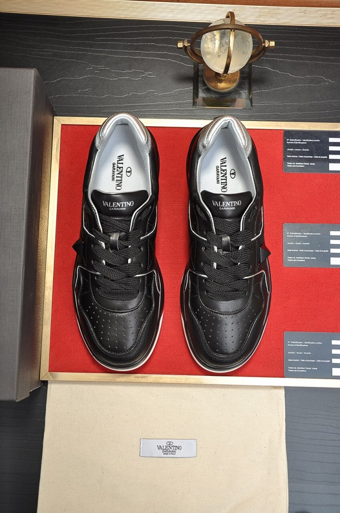 Valentino One Stud Low 'Black Grey'