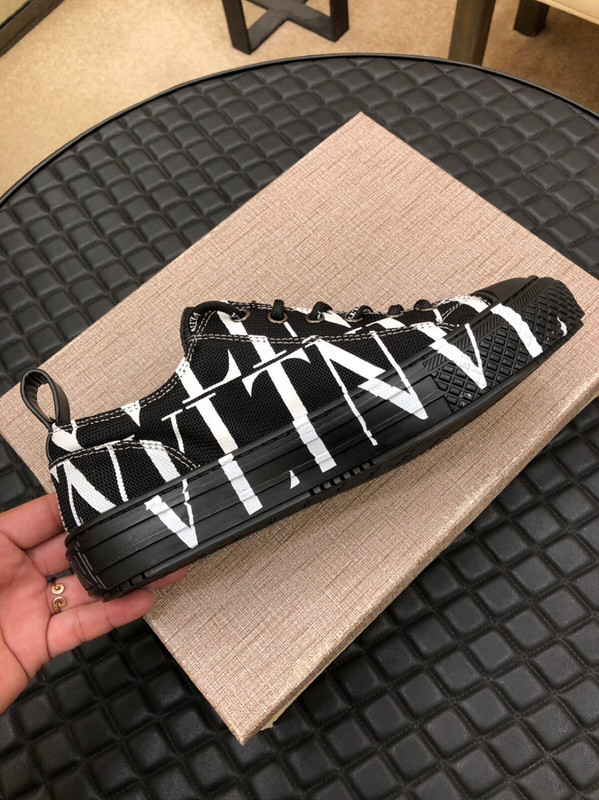 Valentino Giggies Low 'VLTN All Over Print - Black'