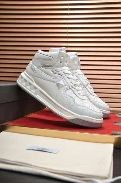 Valentino Garavani One Stud Mid-Top Sneakers