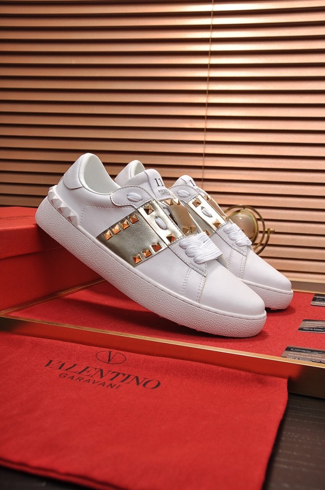 Valentino Women's Rockstud 'Untitled - White Copper'