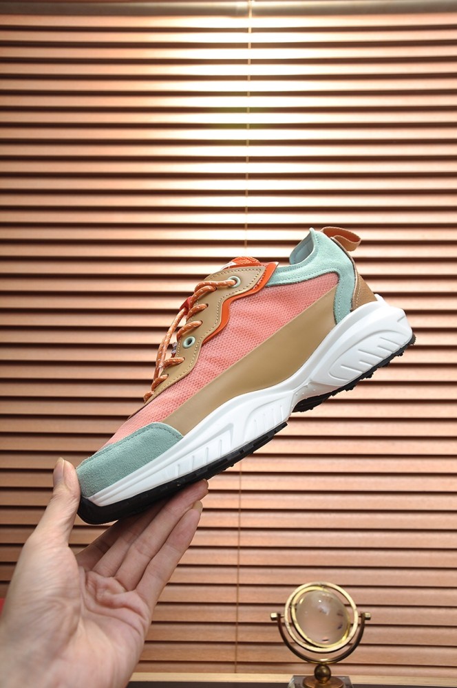 Valentino Low Top Casual Shoes Women's Orange