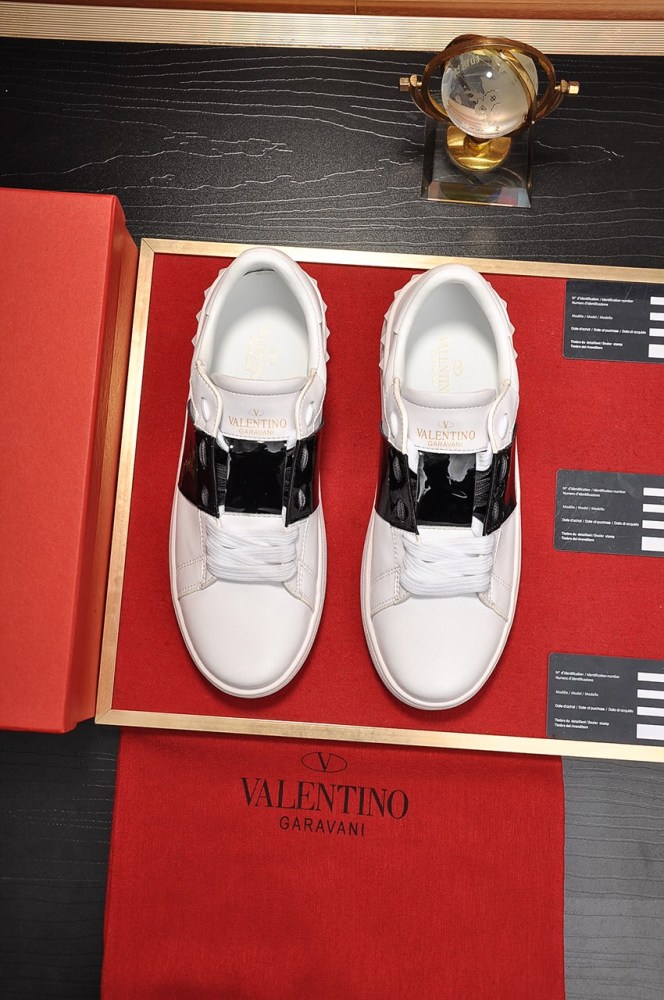 Valentino Open Skateboard Shoes Men Low-Top White/Black RY2S0830TCQA01