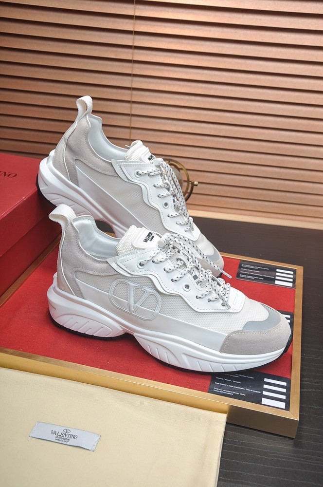 Valentino Vlogo Low Top Casual Shoes Women's White