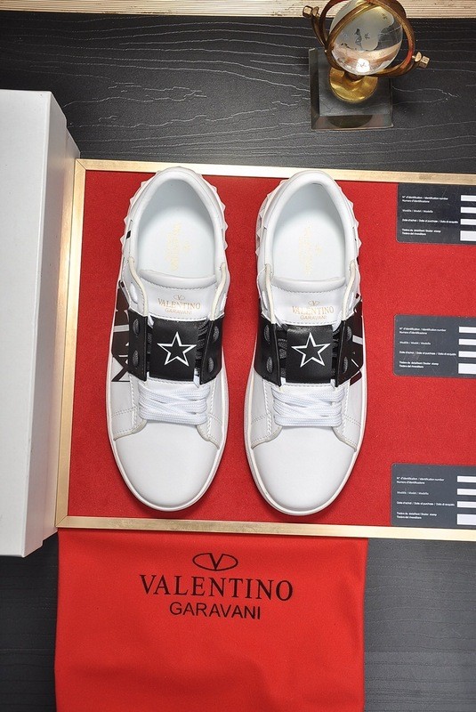 Valentino Star Open Low 'Logo Print - White'