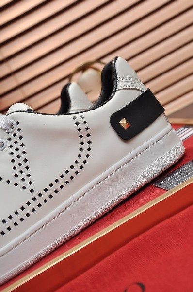 Valentino Backnet Sneaker 'White Black'