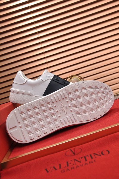 Valentino Garavani Open Sneaker White Black VW2S0781BLUA01