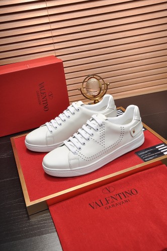 Valentino Open Low Top Skateboard Shoes Women's White