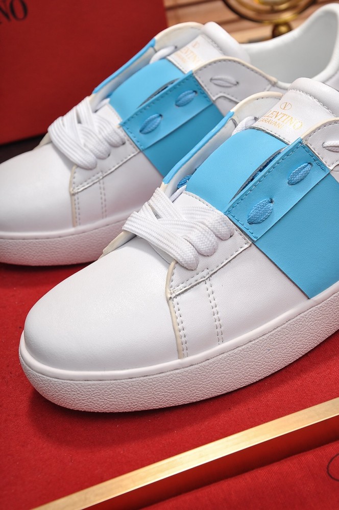 Valentino Garavani Rockstud Untitled calfskin sneaker 27