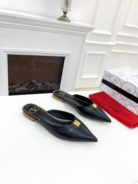 Valentino Roman Stud Closed Toe Slippers Women's Black