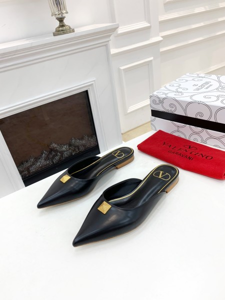 Valentino Roman Stud Closed Toe Slippers Women's Black