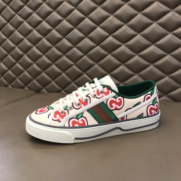 Gucci Tennis 1977 GG Apple Print