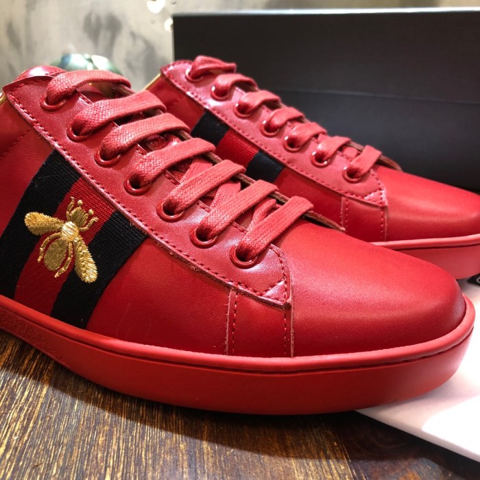 Gucci Ace Embroidered Bee