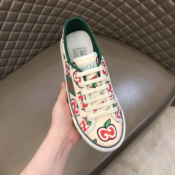 Gucci Tennis 1977 GG Apple Print