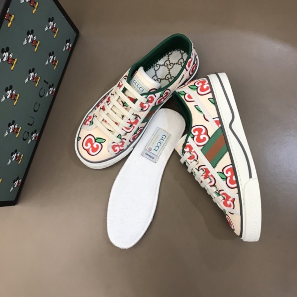 Gucci Tennis 1977 GG Apple Print