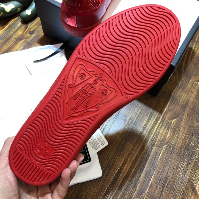 Gucci Ace Embroidered Bee