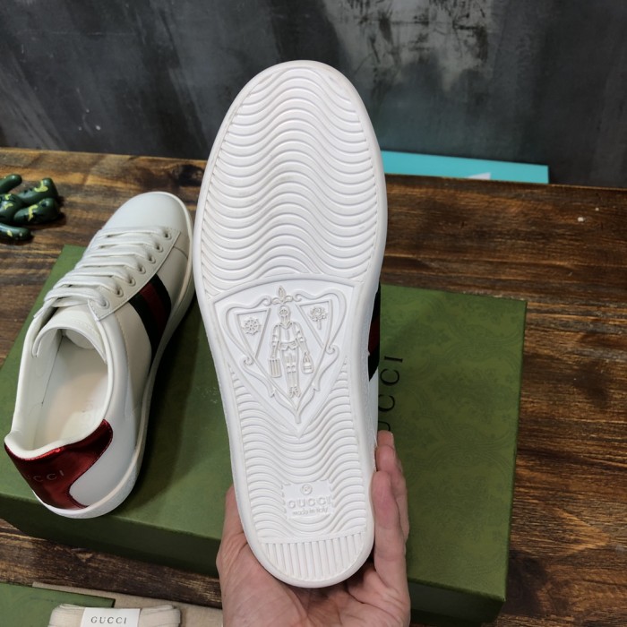 Gucci Ace GG Apple