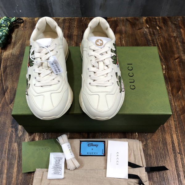 GUCCI Rhyton GUCCI Strawberry Sneakers