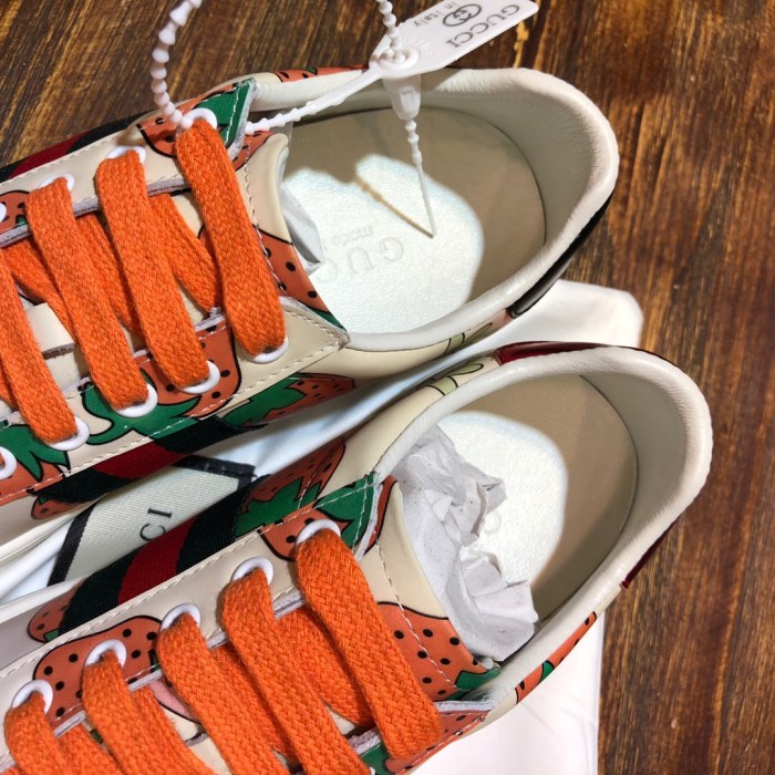 Gucci Ace Strawberry (W)