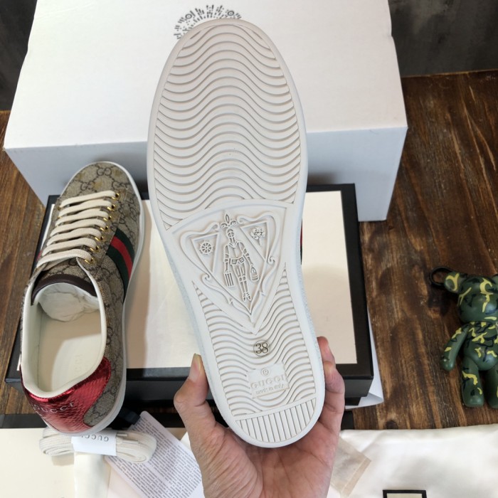 Gucci Ace Supreme Bees