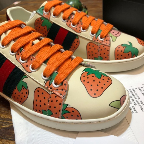 Gucci Ace Strawberry (W)