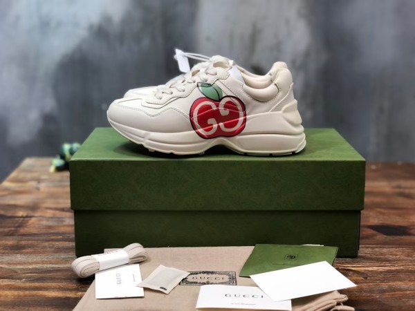 GUCCI Rhyton Sneakers