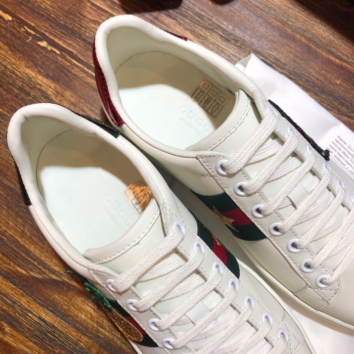 Gucci Ace embroidered Pineapple