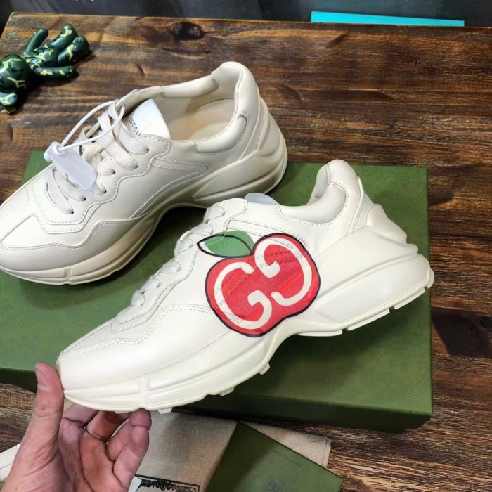 GUCCI Rhyton Sneakers