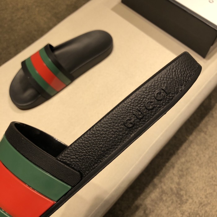 GUCCI Rubber Slides Red Green