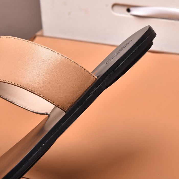 GUCCI GG Marmont Flip Flops Women's Brown