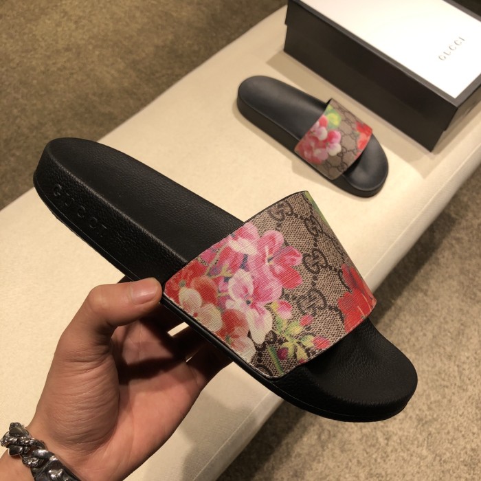 Gucci Wmns Gg Supreme Slide 'Blooms'