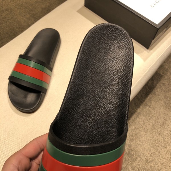 GUCCI Rubber Slides Red Green