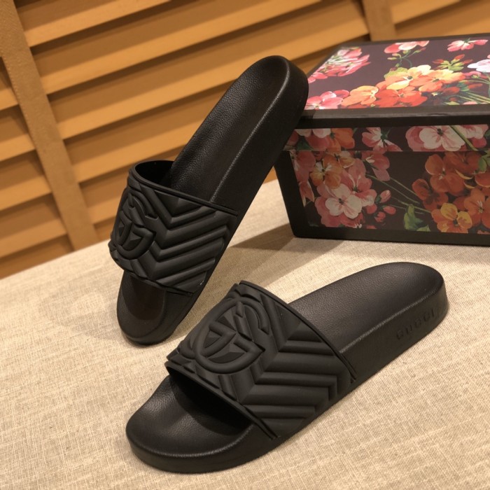 Gucci Quilted Slide 'Black'