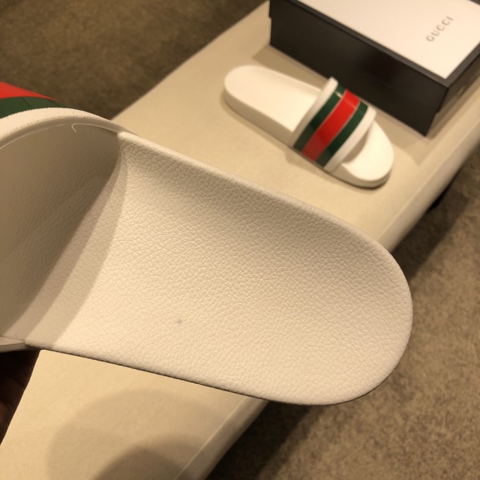 Gucci Pursuit '72 Rubber Slide 'White'