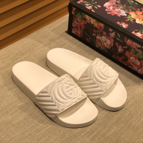 Gucci Matelasse Slide White