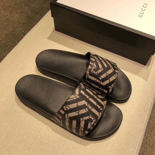 Gucci Gg Supreme Slide 'Caleido'