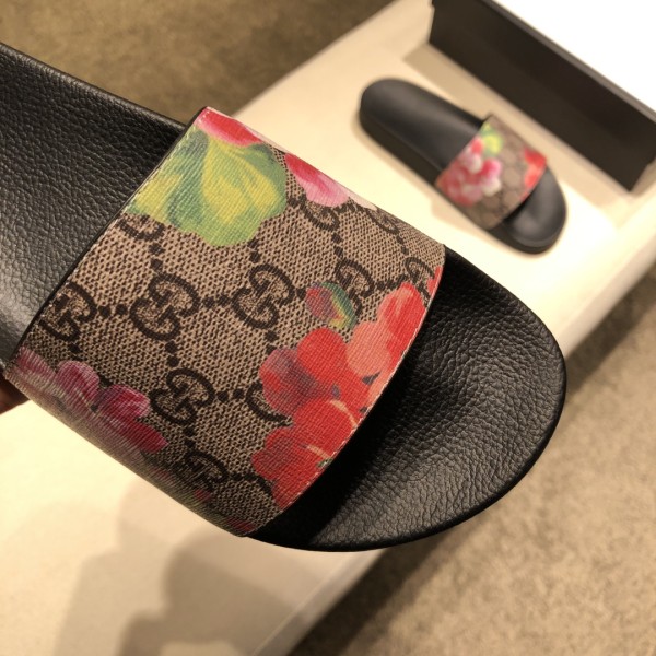 Gucci Wmns Gg Supreme Slide 'Blooms'