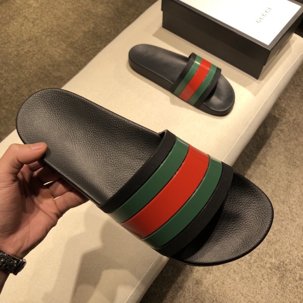 GUCCI Rubber Slides Red Green